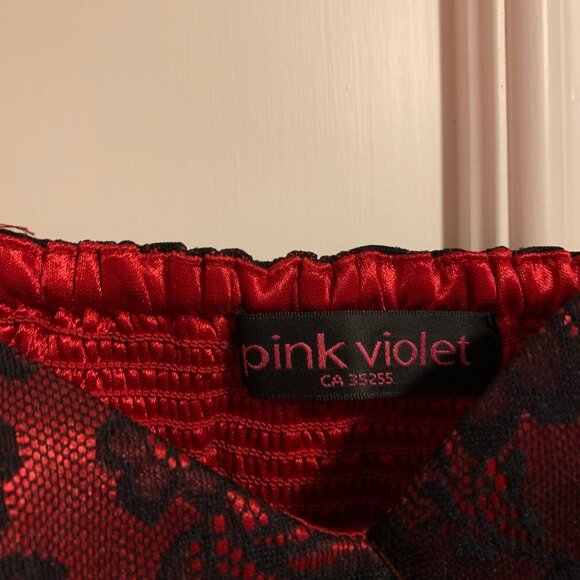 Red Lacy Bodycon Dress - Picture 3 of 4